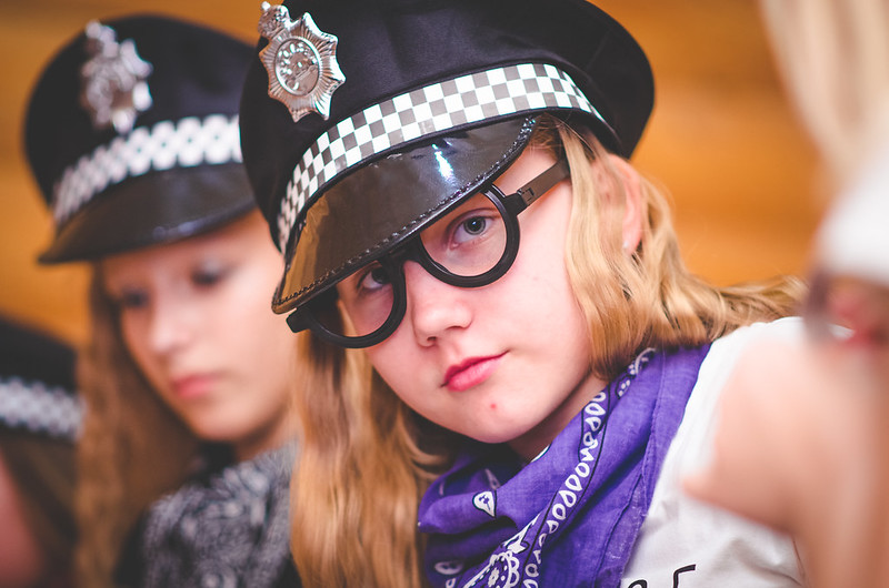 Как отметить 8 Марта в школе: веселый праздничный концерт в Naberezhnye Chelny