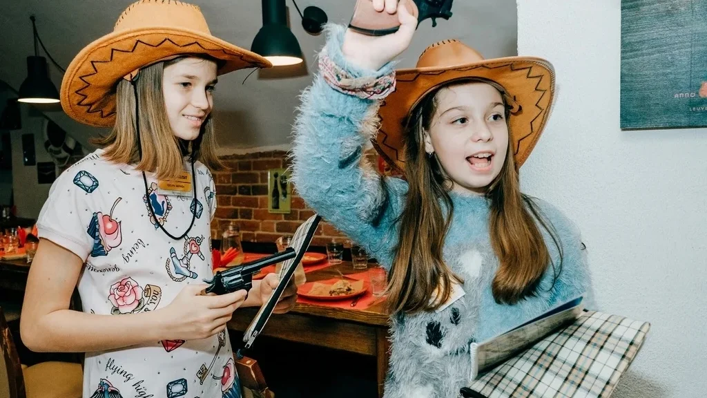 Квест на&nbsp;8&nbsp;марта в&nbsp;школе &laquo;Где-то на&nbsp;Диком Западе&raquo;: кольт заряжен, и&nbsp;Черному Биллу не&nbsp;скрыться от&nbsp;правосудия. 